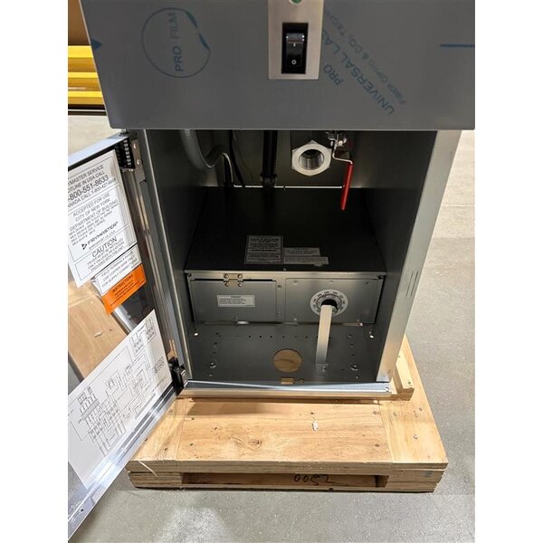 Scratch and Dent Dean by Frymaster SR114E Super Runner Economy 40 lb. Electric Floor Fryer - 208V, 1 Phase