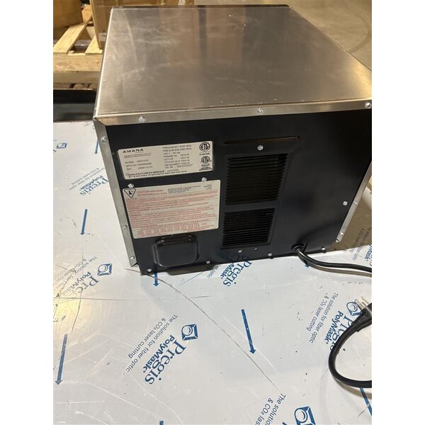 Scratch and Dent Amana HDC1015 Heavy-Duty Stainless Steel Commercial Microwave with Push Button Controls - 120V, 1000W