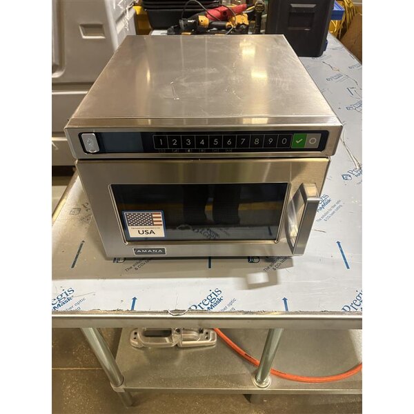 Scratch and Dent Amana HDC1015 Heavy-Duty Stainless Steel Commercial Microwave with Push Button Controls - 120V, 1000W
