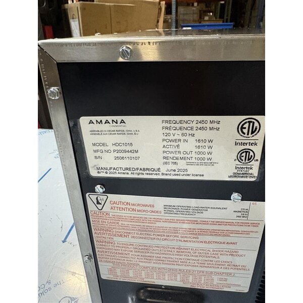 Scratch and Dent Amana HDC1015 Heavy-Duty Stainless Steel Commercial Microwave with Push Button Controls - 120V, 1000W