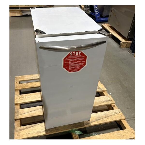 Scratch and Dent Ice-O-Matic GEMU090 15" Air Cooled Undercounter Pearl/Nugget Ice Machine with 22 lb. Bin - 115V, 85 lb.