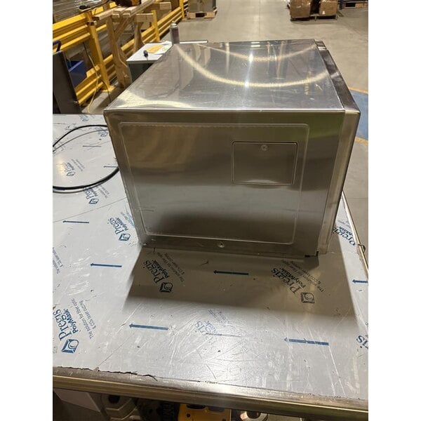 Scratch and Dent Solwave Ameri-Series Medium-Duty Stainless Steel Commercial Microwave with Push Button Controls - 120V, 1,200W