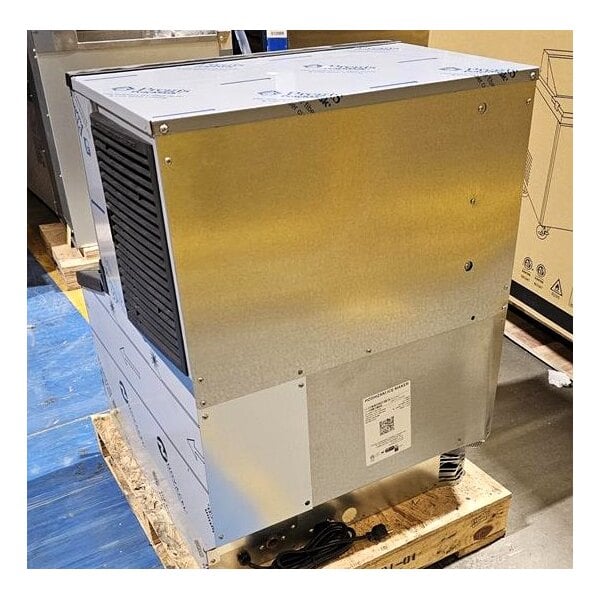 Scratch and Dent Hoshizaki KM-231BAJ 24" Air Cooled Undercounter Crescent Cube Ice Machine with Bin - 213 lb.