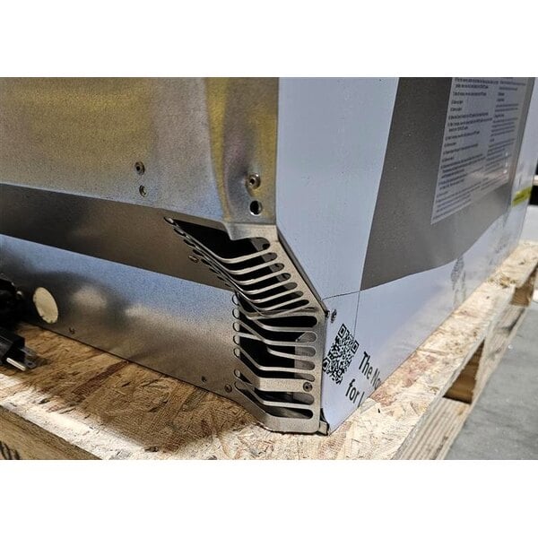 Scratch and Dent Hoshizaki KM-231BAJ 24" Air Cooled Undercounter Crescent Cube Ice Machine with Bin - 213 lb.