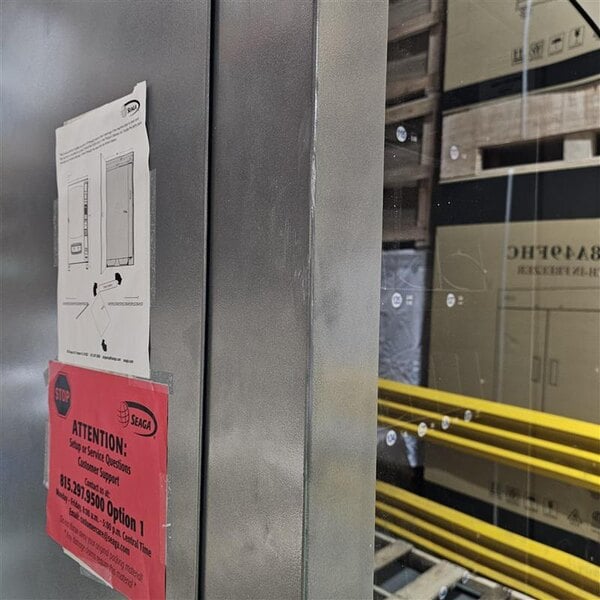 Scratch and Dent Seaga ENV4L 24-Item Laundry Vending Machine / Merchandiser