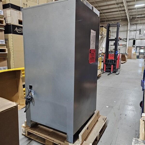 Scratch and Dent Seaga ENV4L 24-Item Laundry Vending Machine / Merchandiser