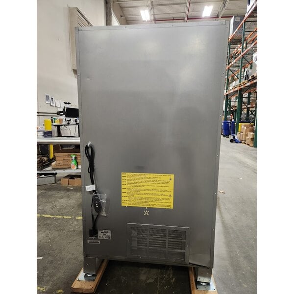 Scratch and Dent Seaga ENV5B 40-Item Refrigerated Vending Machine / Beverage Merchandiser