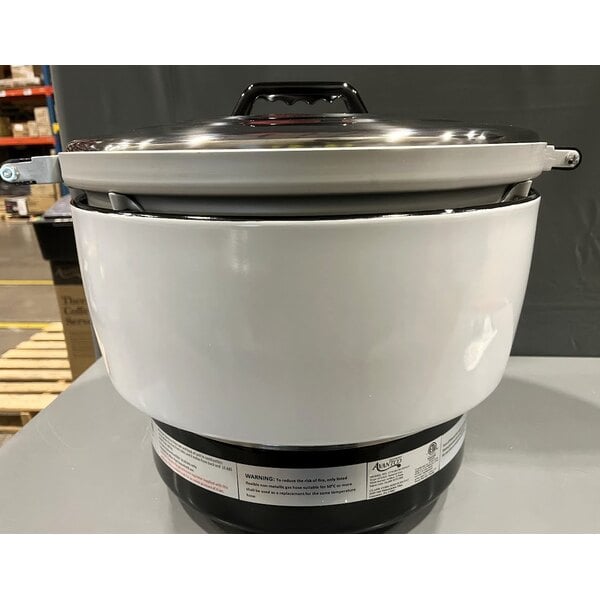 Scratch and Dent Avantco GRCNAT Natural Gas 110 Cup (55 Cup Raw) Gas Rice Cooker / Warmer - 24,000 BTU