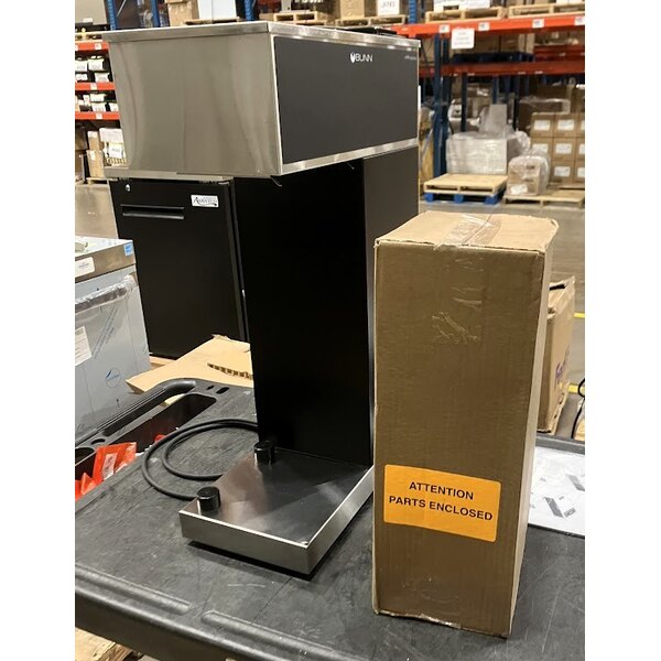 Scratch and Dent Bunn 33200.0010 VPR-APS Pourover Airpot Coffee Brewer - 120V