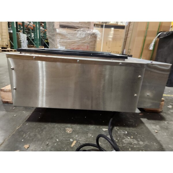 Scratch and Dent Vollrath 38118 ServeWell® Electric Four Pan Hot Food Table 208/240V - Sealed Well