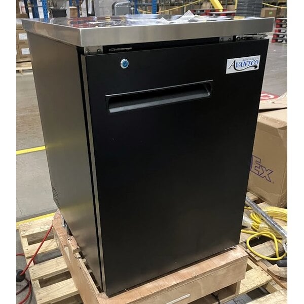 Scratch and Dent Avantco UDD-1-HC Triple Tap Kegerator Beer Dispenser - Black, (1) 1/2 Keg Capacity