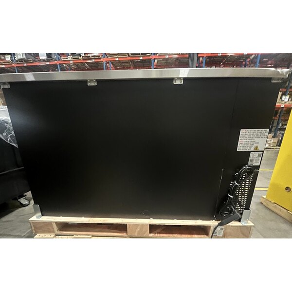 Scratch and Dent Avantco UDD-60-HC (2) Triple Tap Shallow Depth Kegerator Beer Dispenser - Black, (2) 1/2 Keg Capacity