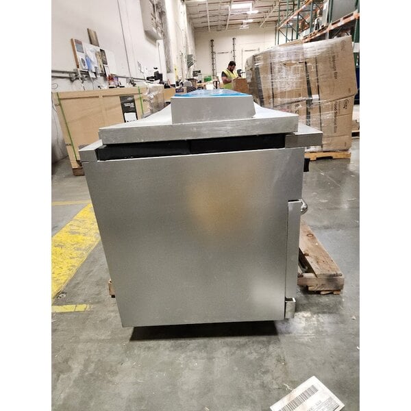 Scratch and Dent MainStreet Equipment E60-N Natural Gas 10 Burner 60" Range with 2 Standard Ovens - 360,000 BTU