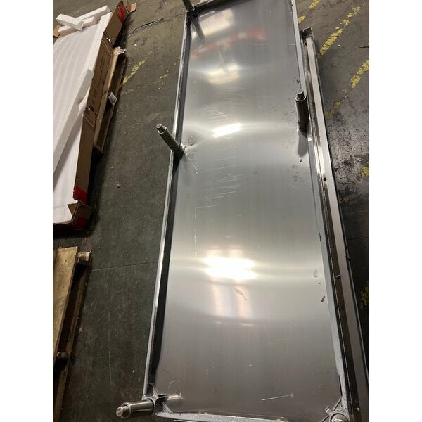 Scratch and Dent Regency 30" x 84" 16-Gauge Stainless Steel Equipment Stand with Undershelf