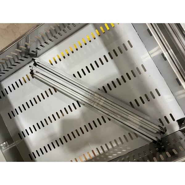 Scratch and Dent Avantco SSPPT-3H 94" 6 Drawer Refrigerated Pizza Prep Table