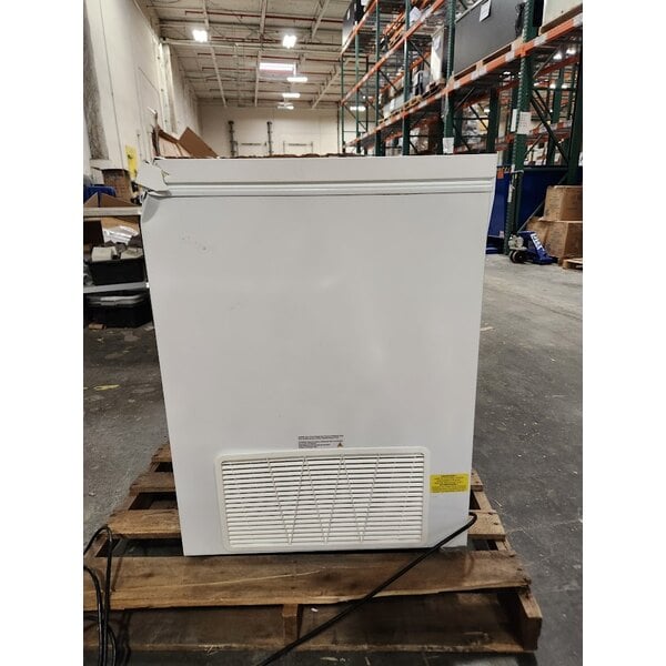 Scratch and Dent Excellence UCS-41 Ultra Cold Storage Freezer - 8.6 cu. ft.