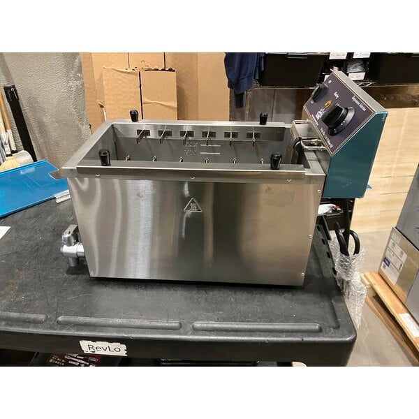 Scratch and Dent Carnival King CDF17A 37 lb. Corn Dog Fryer - 120V, 1800W