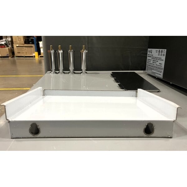 Scratch and Dent Avantco T3300B Commercial 10" Wide Conveyor Toaster with 3" Opening - 208V, 3300W, 800 Slices per Hour