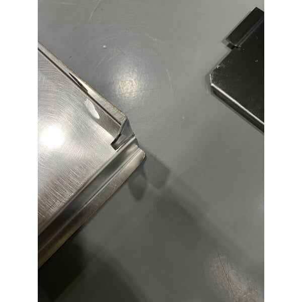 Scratch and Dent Avantco T3300B Commercial 10" Wide Conveyor Toaster with 3" Opening - 208V, 3300W, 800 Slices per Hour