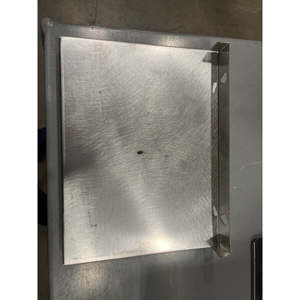 Scratch and Dent Avantco T3300B Commercial 10" Wide Conveyor Toaster with 3" Opening - 208V, 3300W, 800 Slices per Hour