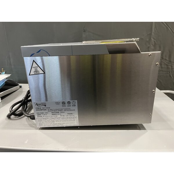 Scratch and Dent Avantco T3300B Commercial 10" Wide Conveyor Toaster with 3" Opening - 208V, 3300W, 800 Slices per Hour