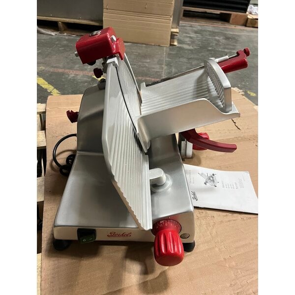 Scratch and Dent Berkel B10-SLC 10" Light-Duty Gravity Feed Manual Meat Slicer - 1/4 hp