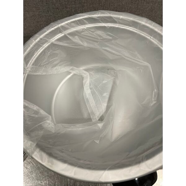 Scratch and Dent Town 57137 74 Cup (37 Cup Raw) Electric Rice Cooker / Warmer - 120V, 1800W