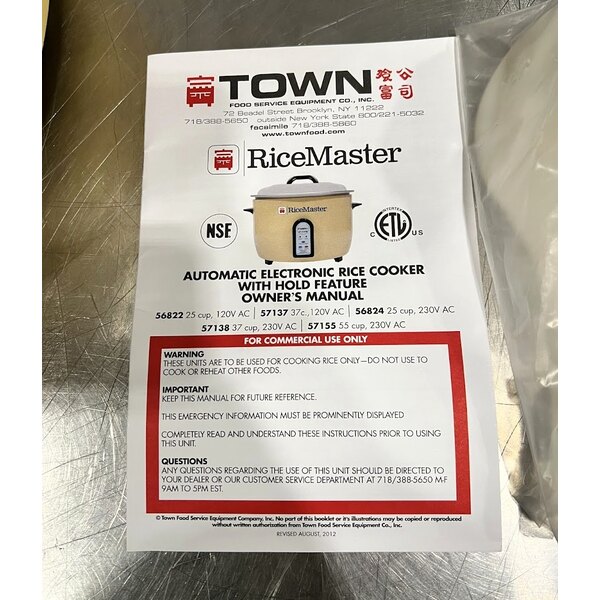 Scratch and Dent Town 57137 74 Cup (37 Cup Raw) Electric Rice Cooker / Warmer - 120V, 1800W