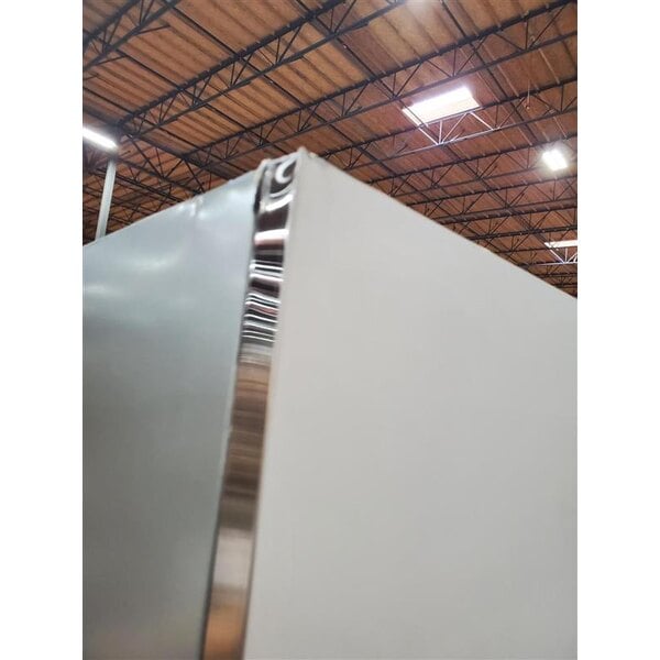 Scratch and Dent Avantco A-19F-HC 29" Solid Door Reach-In Freezer