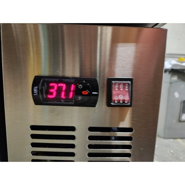 Scratch and Dent Avantco CBE-60-HC 60" 2 Drawer Refrigerated Chef Base