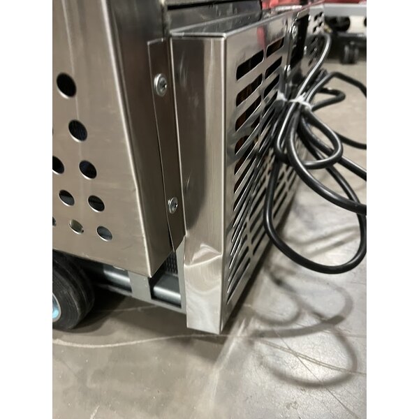 Scratch and Dent Avantco UBB-1G-HC-S 23" Stainless Steel Glass Door Back Bar Refrigerator