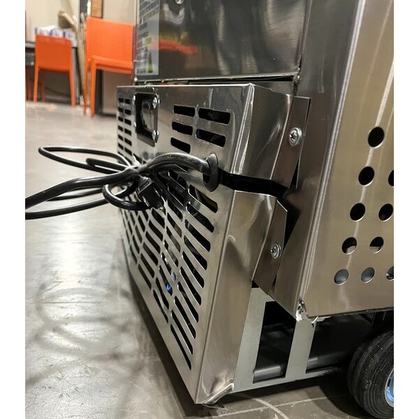 Scratch and Dent Avantco UBB-1G-HC-S 23" Stainless Steel Glass Door Back Bar Refrigerator