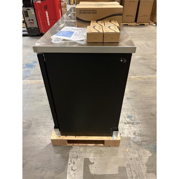 Scratch and Dent Avantco UDD-72-HC (2) Four Tap Shallow Depth Kegerator Beer Dispenser - Black, (3) 1/2 Keg Capacity