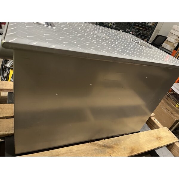 Scratch and Dent Regency 50 lb. 25 GPM Grease Trap with 3" Non-Threaded Connections - PDI Certified