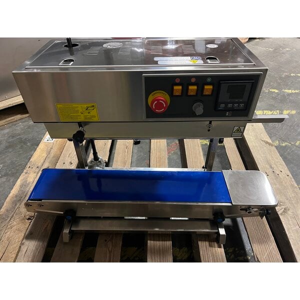 Scratch and Dent Sealer Sales Vertical Semi-Automatic Right-Feed Band Sealer with Embossing Wheel CBS-880II - 110V