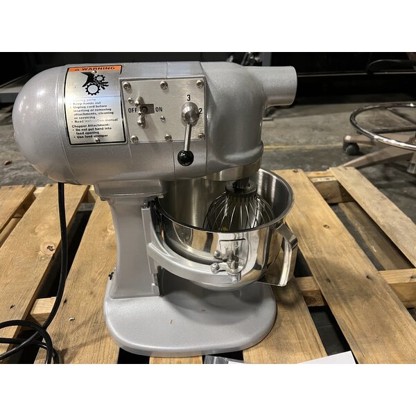 Scratch and Dent Hobart N50 5 Qt. Bowl Lift Countertop Mixer with Standard Accessories - 120V, 1/6 hp