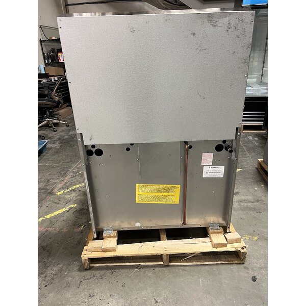 Scratch and Dent Garland G36-6R Natural Gas 6 Burner 36" Range with Standard Oven - 236,000 BTU