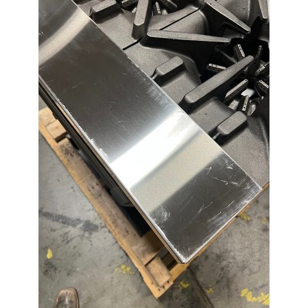 Scratch and Dent Garland G36-6R Natural Gas 6 Burner 36" Range with Standard Oven - 236,000 BTU