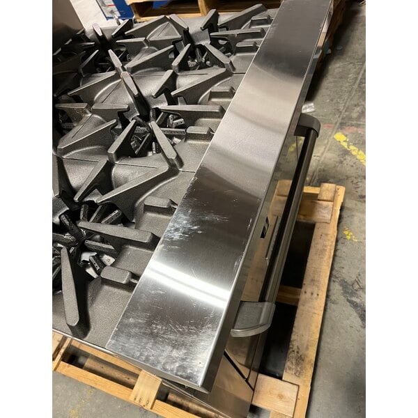 Scratch and Dent Garland G36-6R Natural Gas 6 Burner 36" Range with Standard Oven - 236,000 BTU