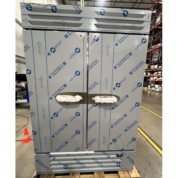 Scratch and Dent Beverage-Air RB49HC-1S 52" Vista Series Two Section Solid Door Reach-In Refrigerator - 46.15 Cu. Ft.