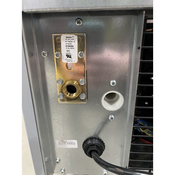 Scratch and Dent Avantco Ice Diamond EUC-F-160-A Air-Cooled Undercounter Full Cube Ice Machine with 44 lb. Bin - 159 lb., 115V