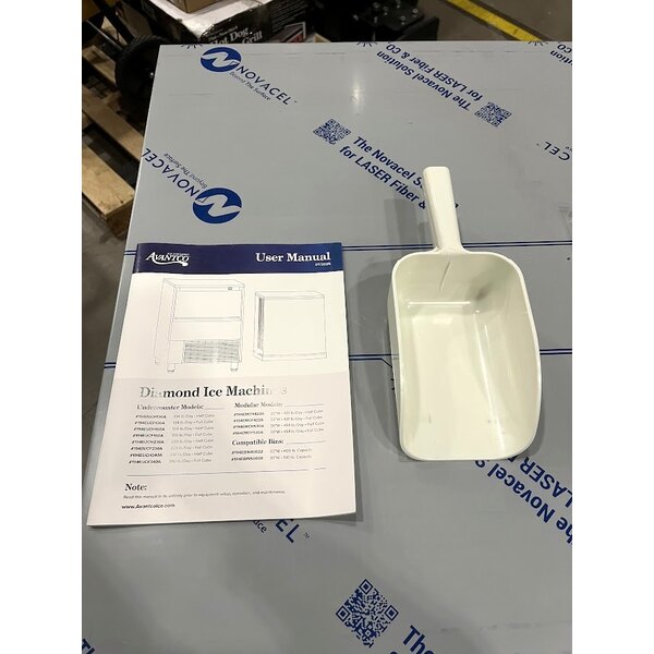 Scratch and Dent Avantco Ice Diamond EUC-F-340-A Air-Cooled Undercounter Full Cube Ice Machine with 99 lb. Bin - 340 lb., 115V