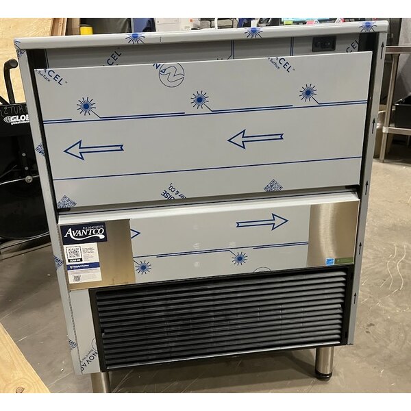 Scratch and Dent Avantco Ice Diamond EUC-F-340-A Air-Cooled Undercounter Full Cube Ice Machine with 99 lb. Bin - 340 lb., 115V