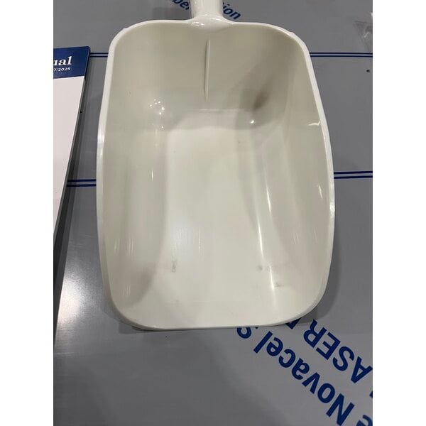 Scratch and Dent Avantco Ice Diamond EUC-F-340-A Air-Cooled Undercounter Full Cube Ice Machine with 99 lb. Bin - 340 lb., 115V