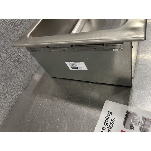 Scratch and Dent Avantco TM-12B Top Mount Drop-In Full Size Hot Food Well with Round Inside Corners and Drain - 208V, 1,600W