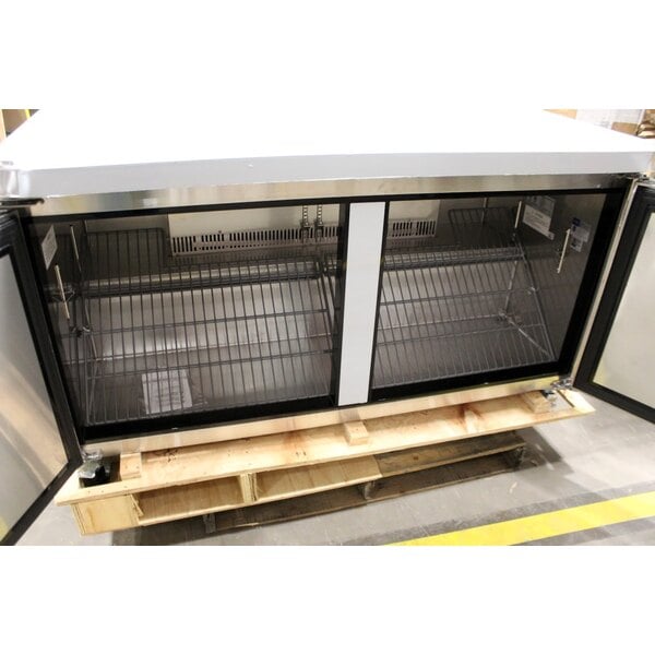 Scratch and Dent Avantco AWT-60R 60" Worktop Refrigerator with 3 1/2" Backsplash