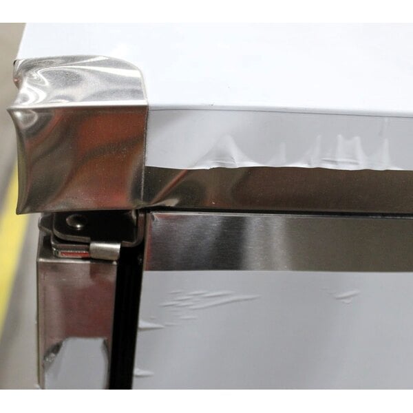 Scratch and Dent Avantco AWT-60R 60" Worktop Refrigerator with 3 1/2" Backsplash