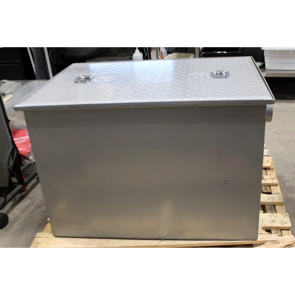 Scratch and Dent Regency 100 lb. 50 GPM Grease Trap with 4" Non-Threaded Connections - PDI Certified