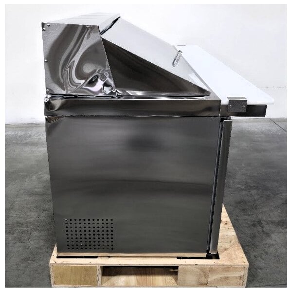 Scratch and Dent Avantco APT-60M-HC 60" 2 Door Mega Top Refrigerated Sandwich Prep Table