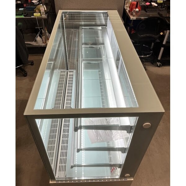Scratch and Dent Avantco BCF-60-HC 59 1/8" Square Glass White Refrigerated Bakery Display Case